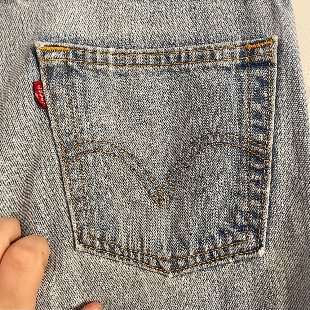 Levi's Short - Picture 4 of 9